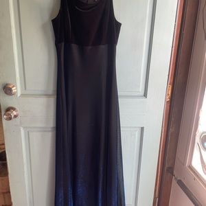 Black velvet top blu black shimmer changing bottom